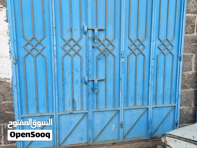 ثلاثه محلات للايجار على خط صنعاء عمران