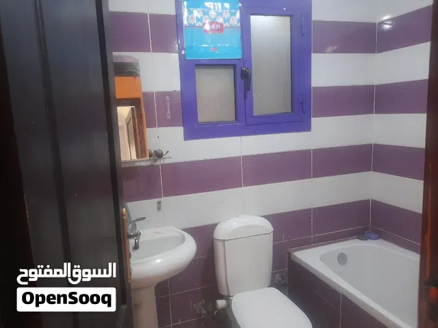 شقة للايجار بين الهرم وفيصل بالقرب من شارع المستشفي