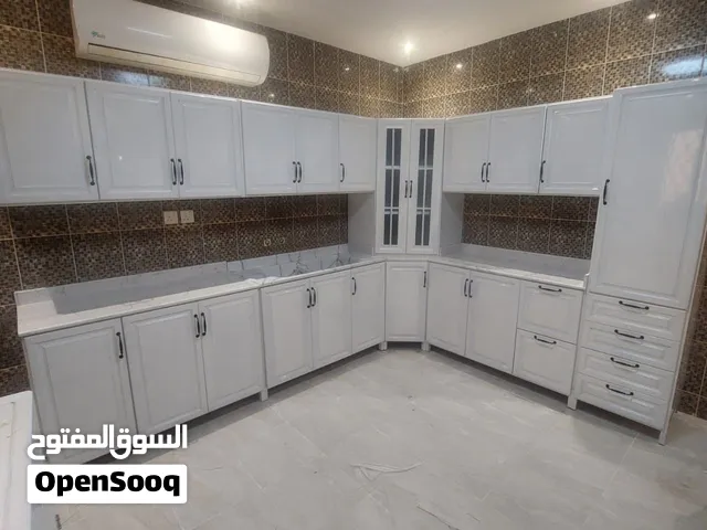 مطابخ جديدة جاهزه تصاميم راقية وموديلات حديثه ويوجد لدينا تفصيل حسب الطلب بأسعار مناسبة....