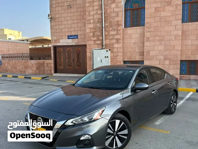 نيسان التيما .2022 SV