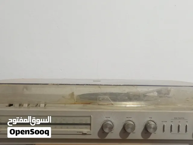 مشغل اسطوانات وكاسيت Philips