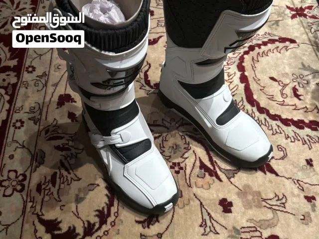 جوتي دراجه من شركه SHOT