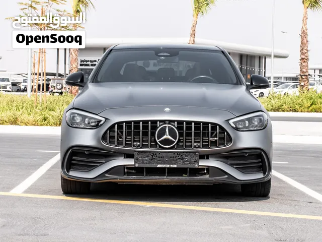 مرسيدس AMG C43 موديل 2023   أعلى مواصفات، لون إسمنتي مطفي، مقاعد ريكارو، ونغمة طرب AMG الأصلية