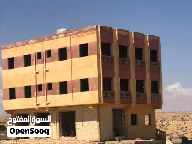 عماره قرب شاطئ عجيبه بالاضافه لأرض 450 م في مطروح للبيع او البدل