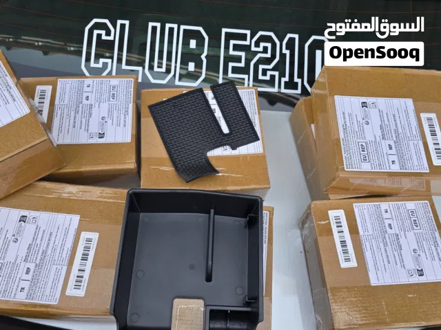 منظم صندوق الوسطي ل كورولا سيدان e210