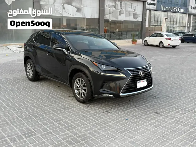 Lexus NX-300 / 2018 (Black)