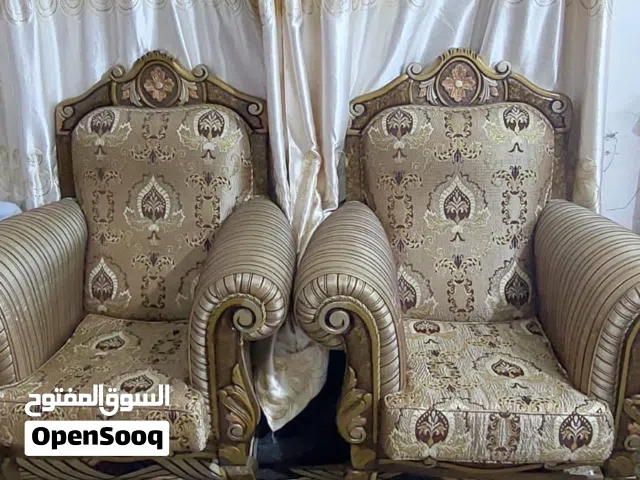 لون بيجي قنفات راسي نضيفات جدد