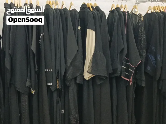 محل ملابس باله بضاعه وارد الخليج كويتي واماراتي وسعودي فيها جميع المقاسات وجميع للبيع ب 600 دينار
