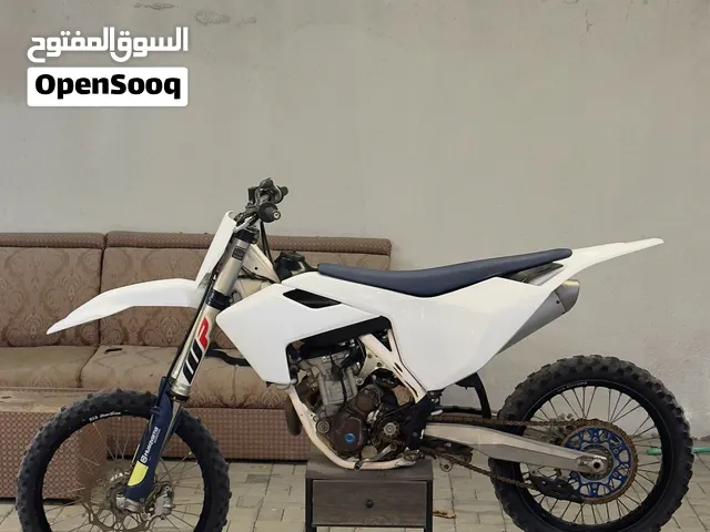 Husqvarna FC 250 2019 — dirt bike