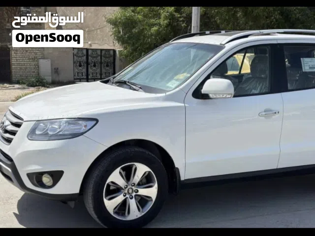 سائق عائلة امين - سنتافي 2012 مكيفة 7 راكب - خبرة 30 سنة ًًً