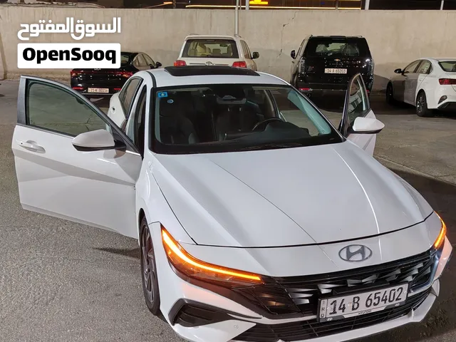 هيونداي النترا 25 امريكي محرك 2000 اللون ابيض مميز فول فتحة رادارات قيادة ذاتية مانع تصادم