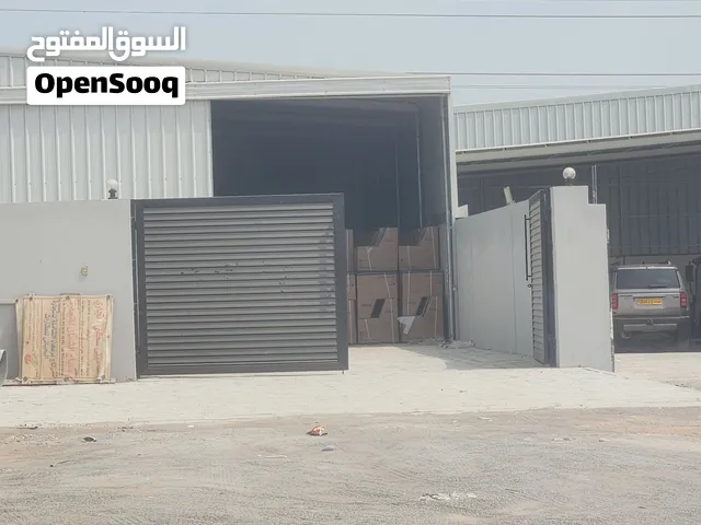 مبنى جديد في بركاء السقسوق مؤجر بدخل ممتاز جدا