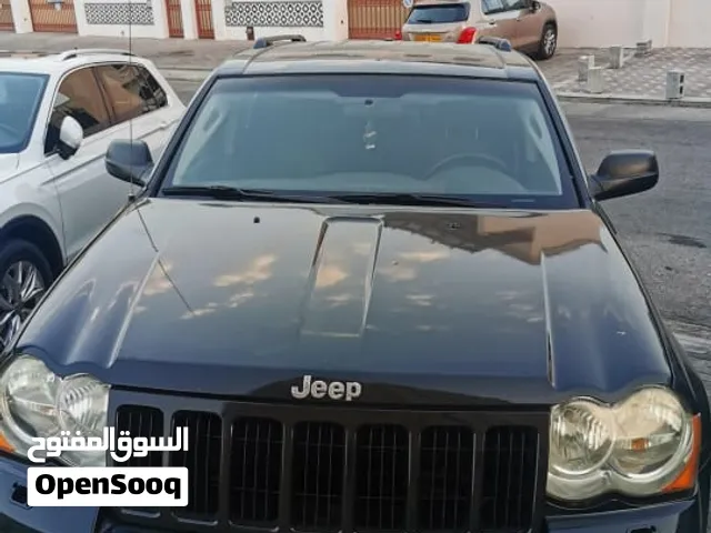 جيب شيروكي 2010