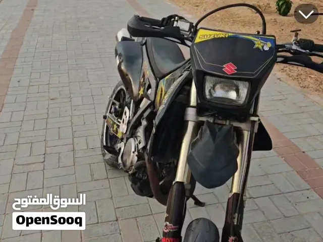 Suzuki drz400
