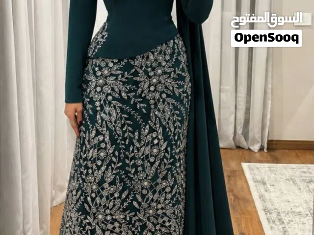 فساتين سهرةمقاسات مختلفه واسعار مختلفه الاستفسار على الخاص