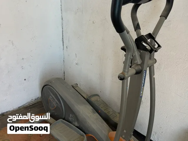 جهاز كارديو مامستعمل هواي ونظيف بس متروك وبي تراب يرادلة تنظيف