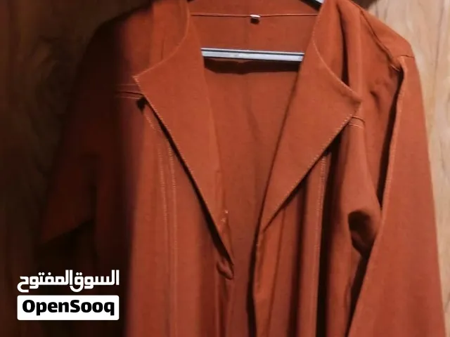 بشت رسمي مفتوح