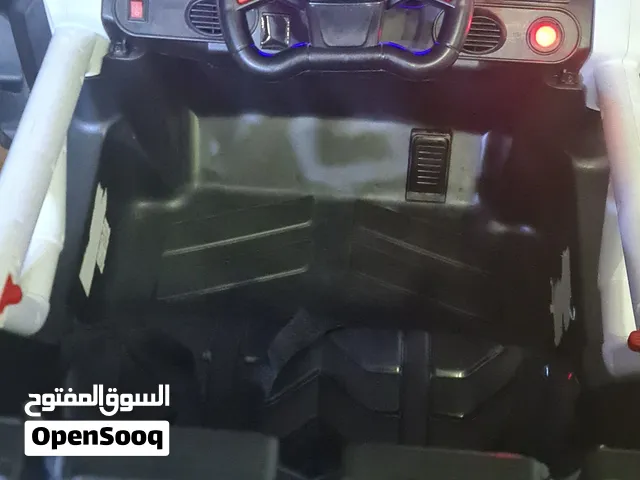 سيارة اطفال دفع رباعي