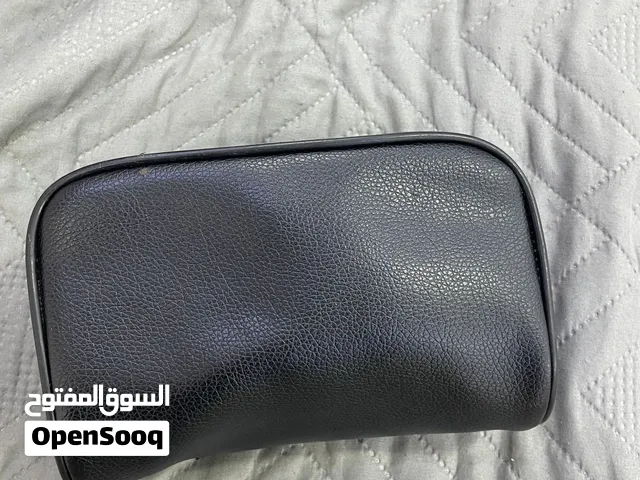 شنطة يد نظيفه وواسعه