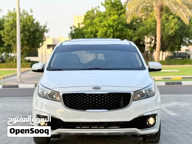 Used Kia Carnival in Sharjah
