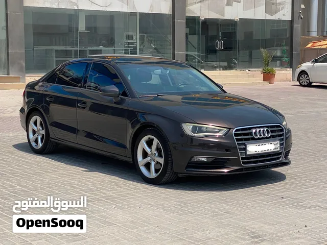 Audi A3 / 2015 (Brown)