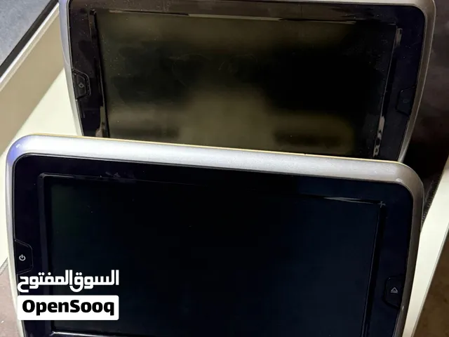 شاشة خلفية (مسند رأس) لاندكروزر 2016 - 2021 بحالة جيدة