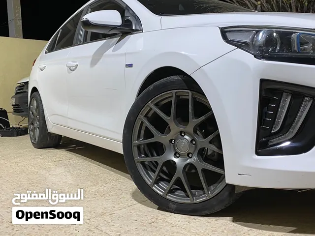 اودي جولف لون سلفر