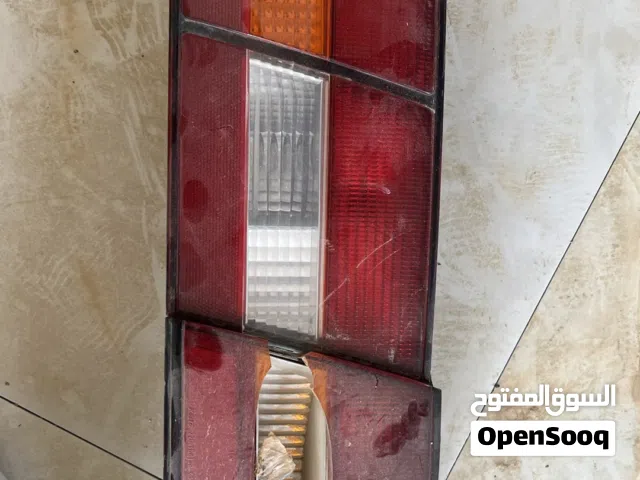 لبنات خلف متشكر الي عليسار يحتاج تبديل بلاستك والي عليسار اموره طيبة شوي بس للبيع 20ریال