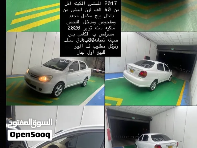تيوتا إيكو 2003