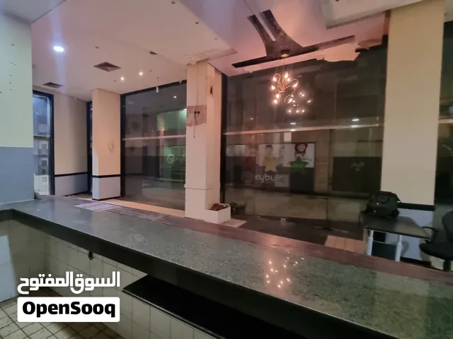 Commercial property 470 m2 à l’angle de Ghandi et Yaacoub El Mansour