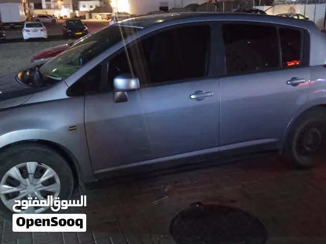 نيسان تيدا هاتشباك