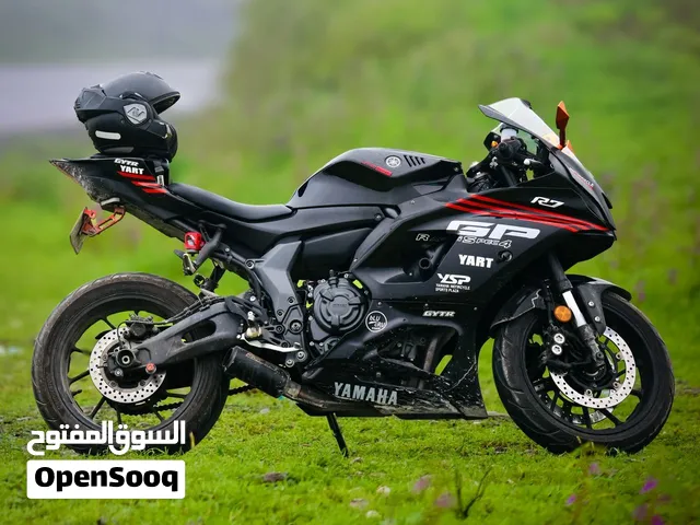 Yamaha yzf R7 custom made Sc project imported 750 cc for expats to get license
