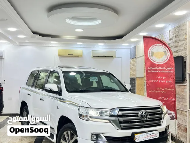 لاندكروزر VXR 2019 خليجي نظيف بحاله جيده