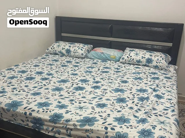 سرير سوبر كينج 2x2 متر مع مرتبه وعدد 2 كمود