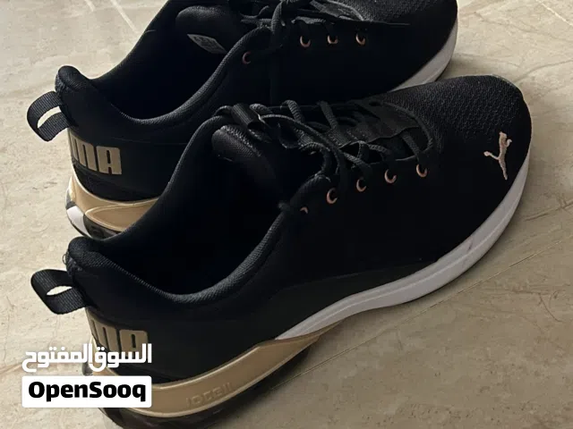 حذاء puma ، قياس 44 ) made in vietnam