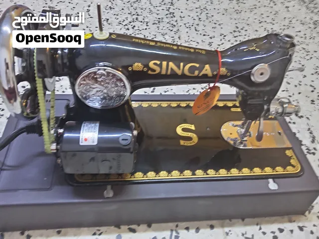للبيع ماكينه خيطه جديد مع ملحقاتها  جيده جدا للخياطه صناعه هنديه جيده جدا الجوده جدا ممتازه