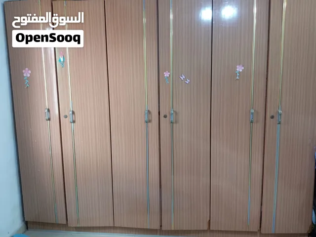 خزانة للبيع بحالة جيدة