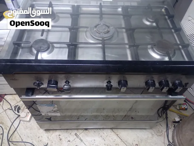 فرن خمس عيون نظيف وشغال بدون اعطال(Freco)قابل للتفاوض
