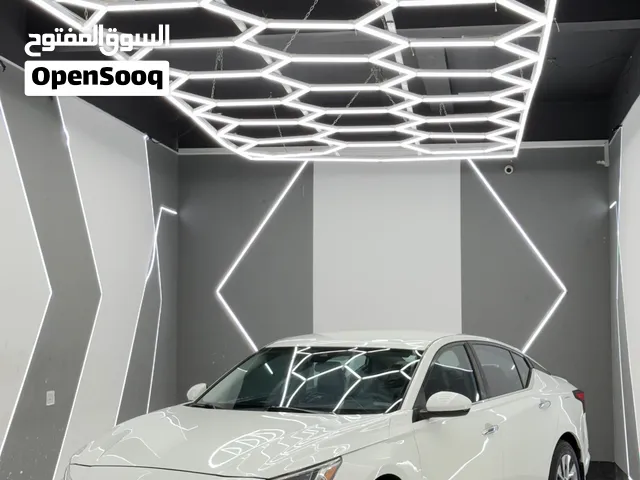Used Nissan Altima in Al Batinah
