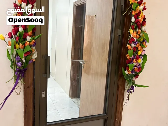 باب المنيوم للبيع
