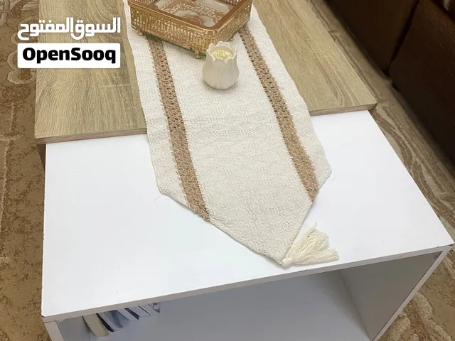 طاولات وسط مستعمله بحالة ممتازة للبيع