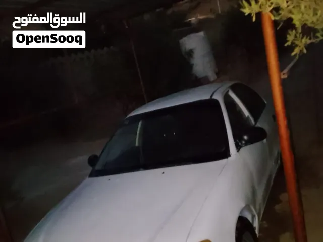 هونداي اكسنت موديل 1997منتهي ترخيص سنتين لون ابيض السعر 1400 قابل للتفاوض
