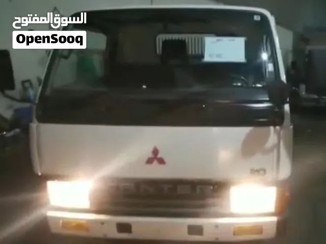 للبیع قلاب میتسوبیشي FUSO - فرصة للمقطف