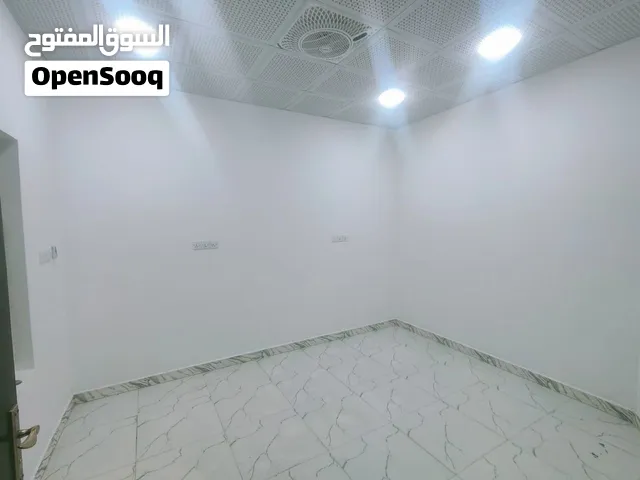 150 m2 3 Bedrooms Apartments for Rent in Basra Jubaileh