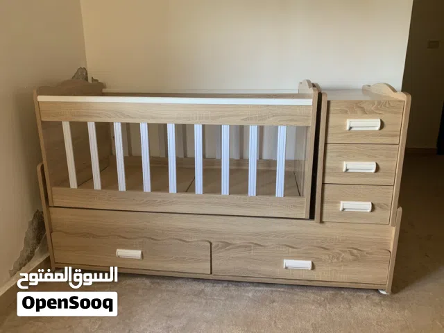 سرير بيبي خشب