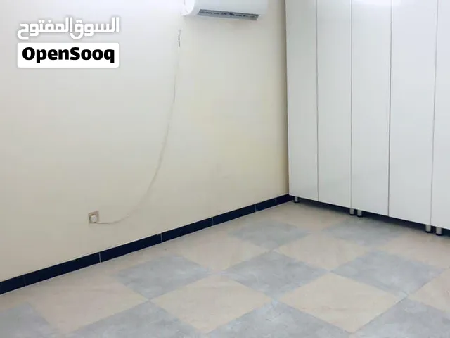شقه للبيغ طابق اول في شقق حي الحسين