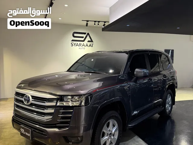 Land Cruiser GXR Twin Turbo