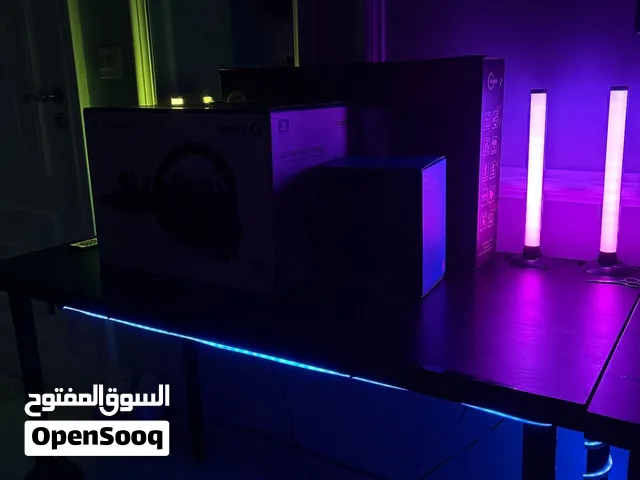 طاولة gaming وأغراض وشاشة مع كل الأغراض والليتاتو سكان و قير و ماوس باد  قبل تفاوض