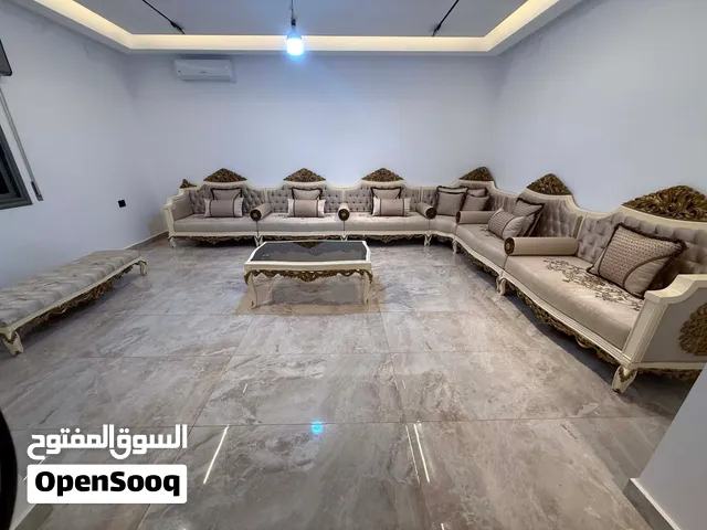 جلسة عربية خدمة حفر يدوي اقرا الوصف