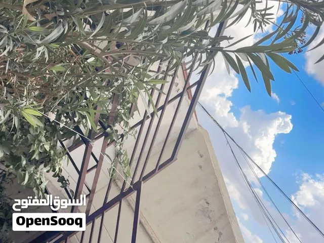 درج حديد خارجي